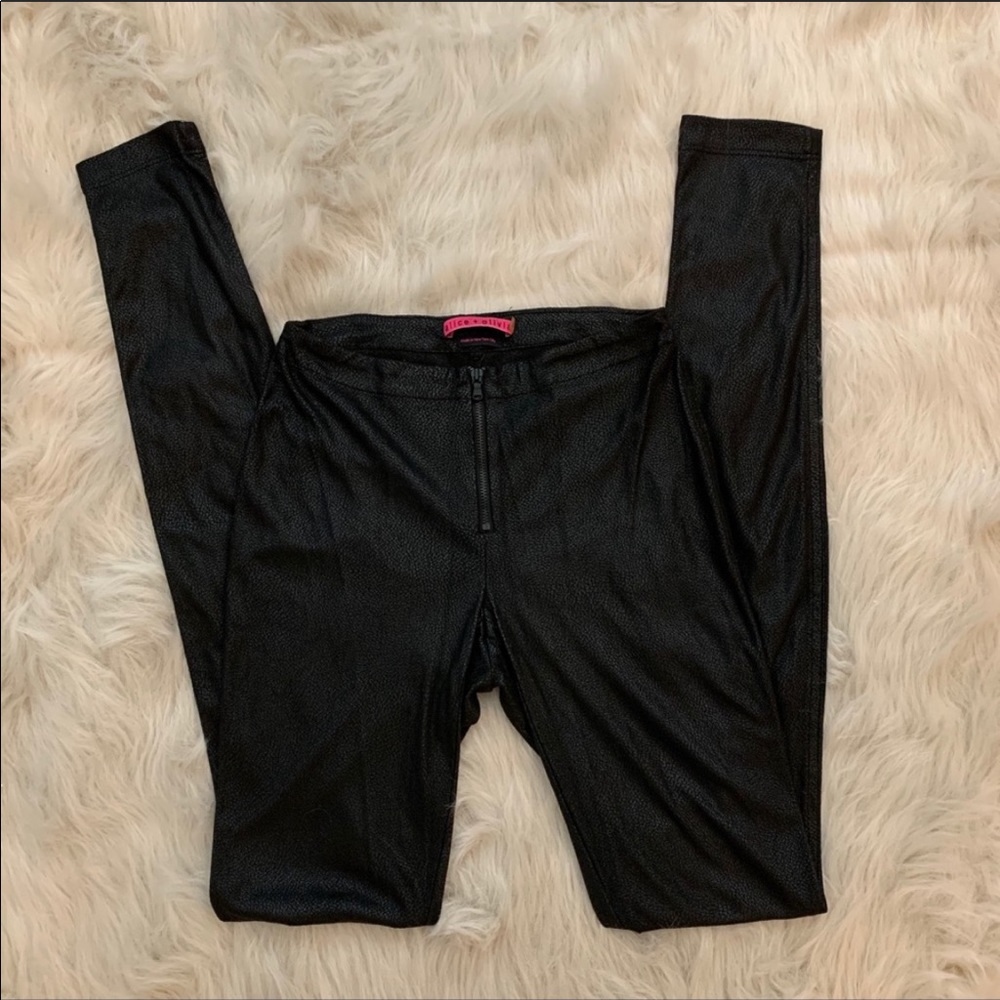 Alice  + Olivia Front Zip Back Leggings